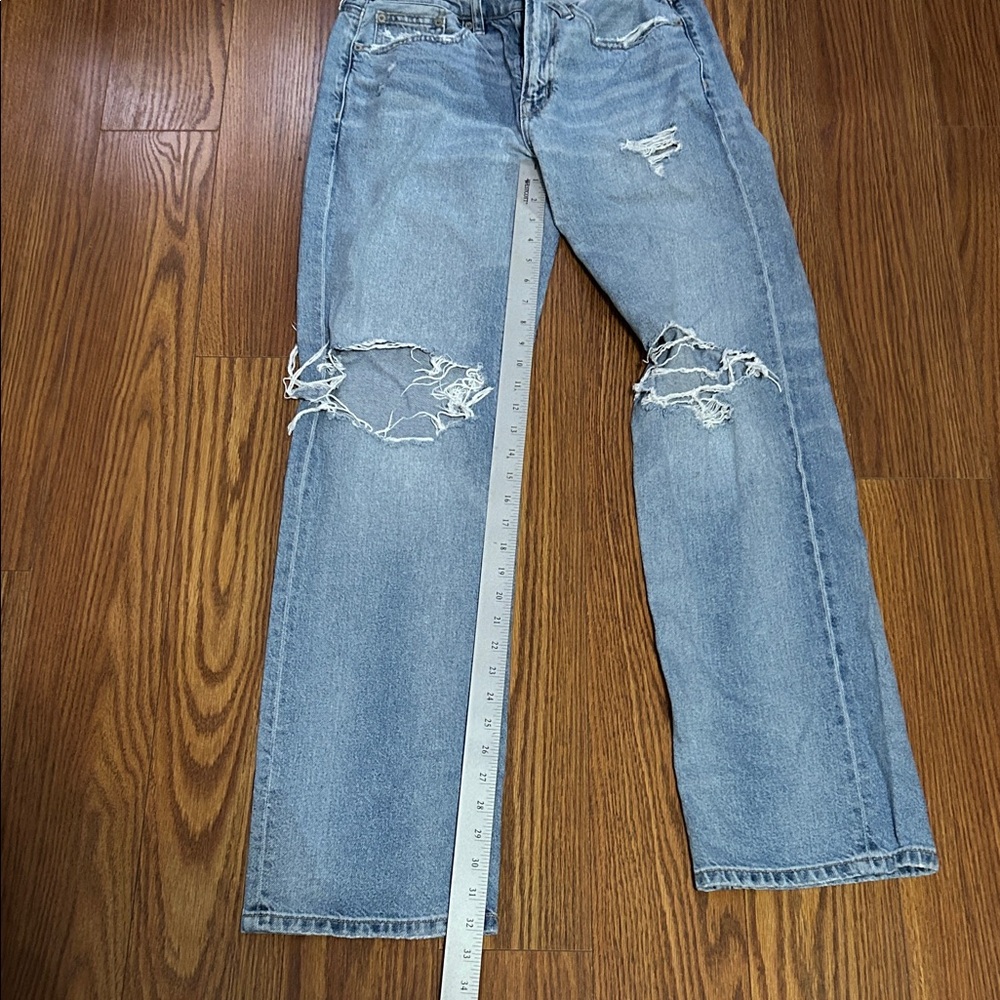 American Eagle Outfitters Low-Rise Baggy Straight Distressed Blue Jeans Size 4 - Picture 6 of 8